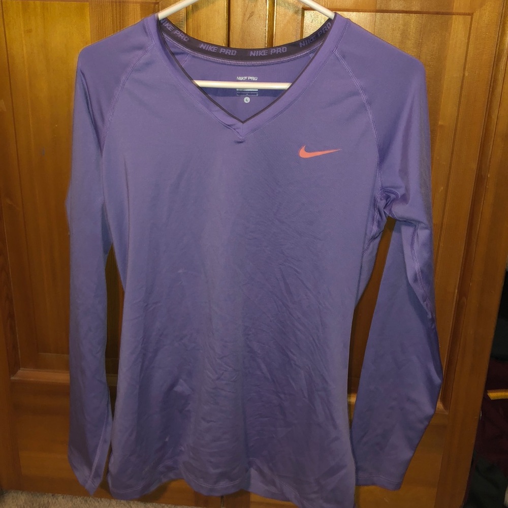 Nike workout top